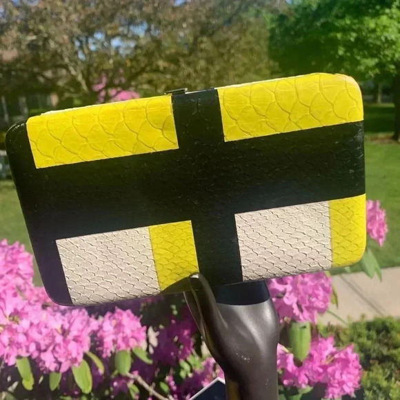 Black and Yellow Box Wallet - Picture 1 of 4
